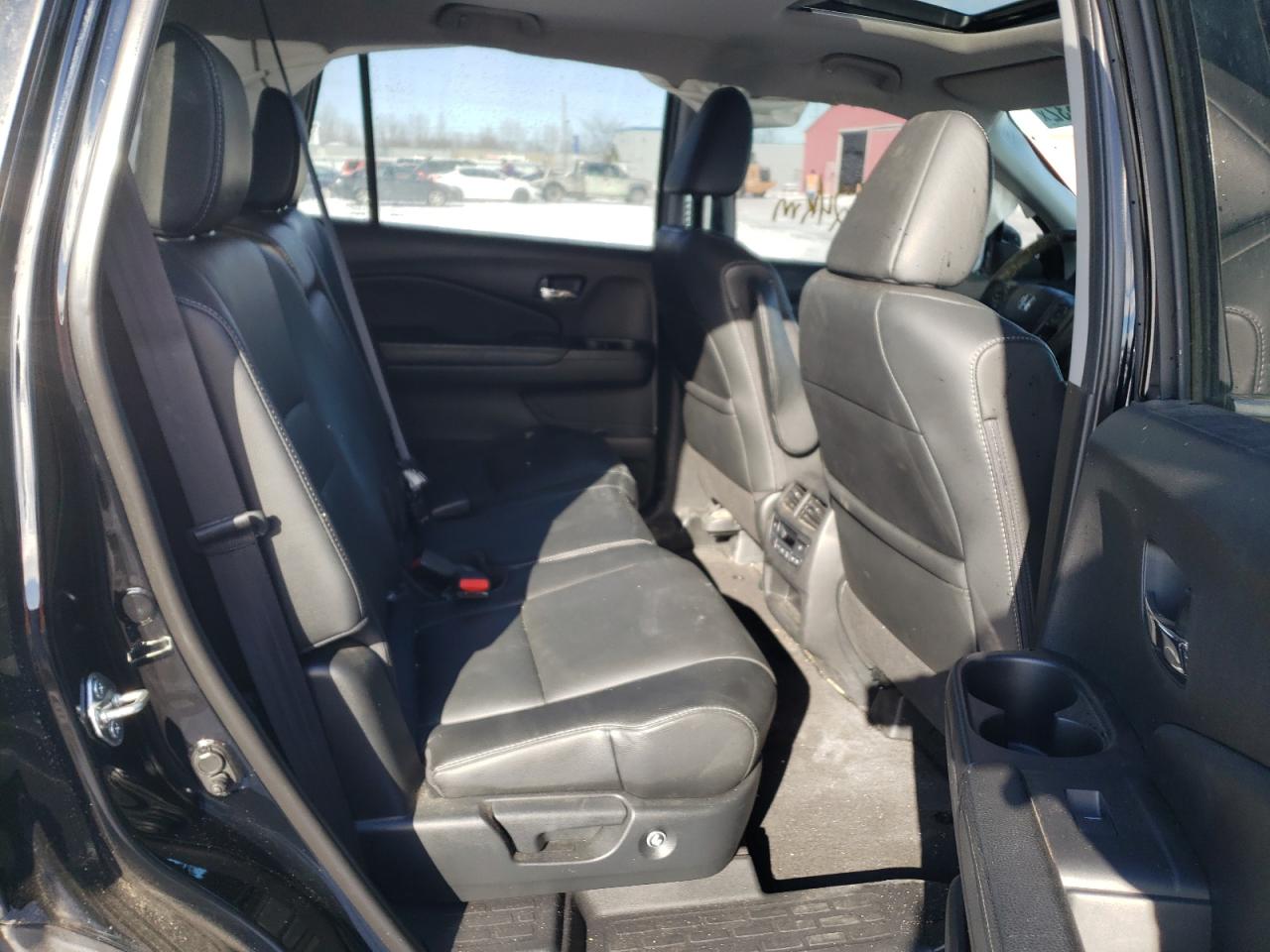 Photo 6 from auction – 2018 HONDA PILOT EXLN with VIN 5FNYF6H76JB500771