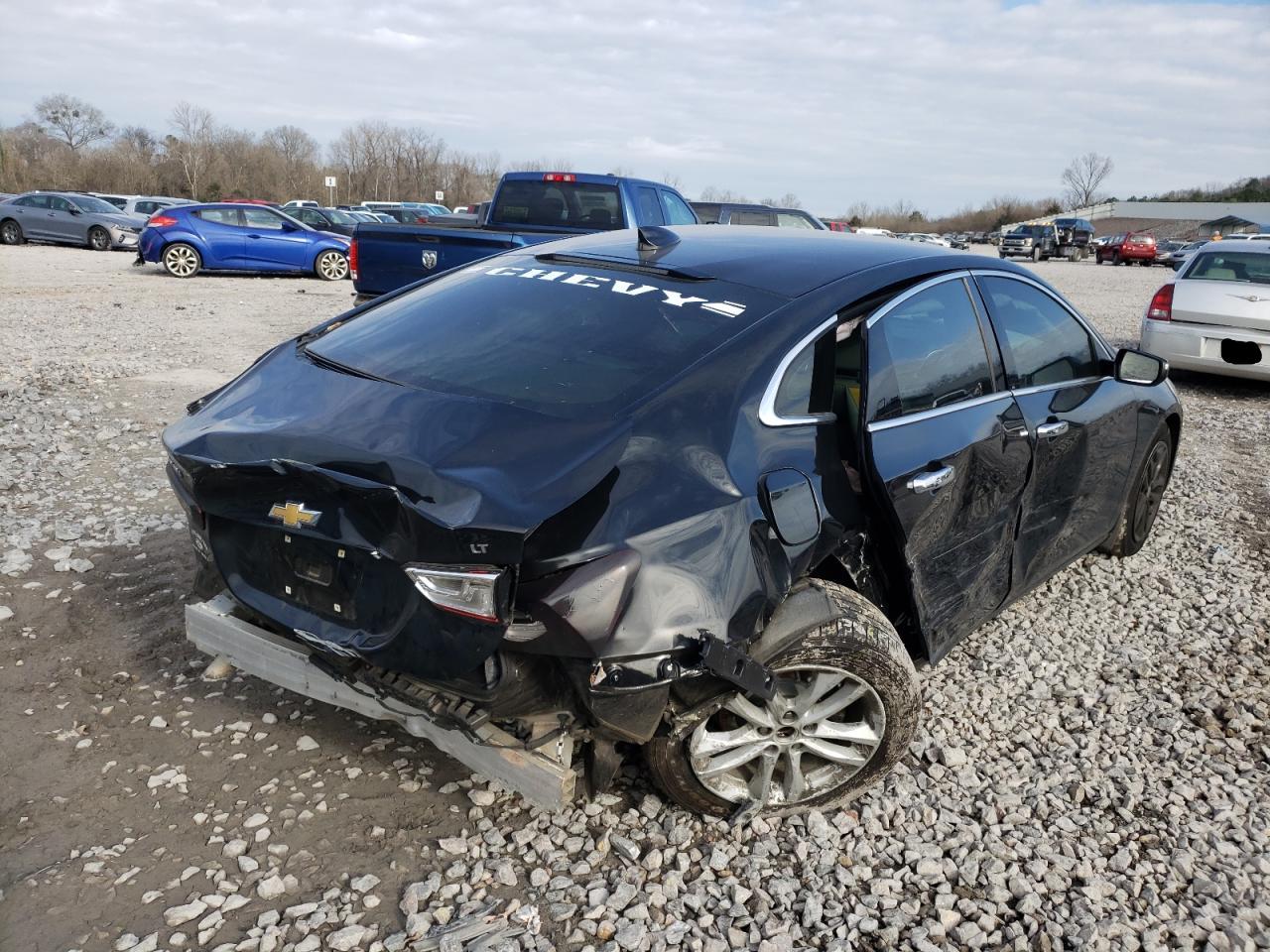 Photo 4 from auction – 2017 CHEVROLET MALIBU LT with VIN 1G1ZE5ST7HF108095