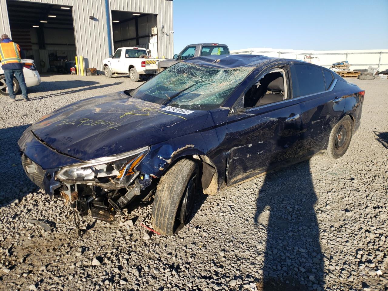 Photo 2 from auction – 2019 NISSAN ALTIMA S with VIN 1N4BL4BV0KC242410