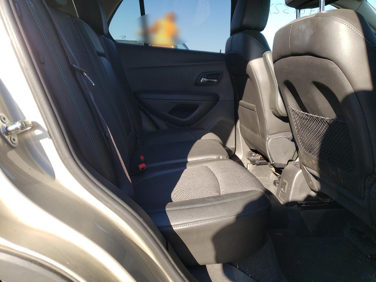 Photo 6 from auction – 2016 CHEVROLET TRAX 1LT with VIN 3GNCJPSB7GL115538