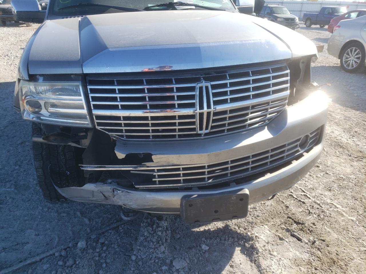 Photo 9 from auction – 2008 LINCOLN NAVIGATOR with VIN 5LMFU28508LJ06624