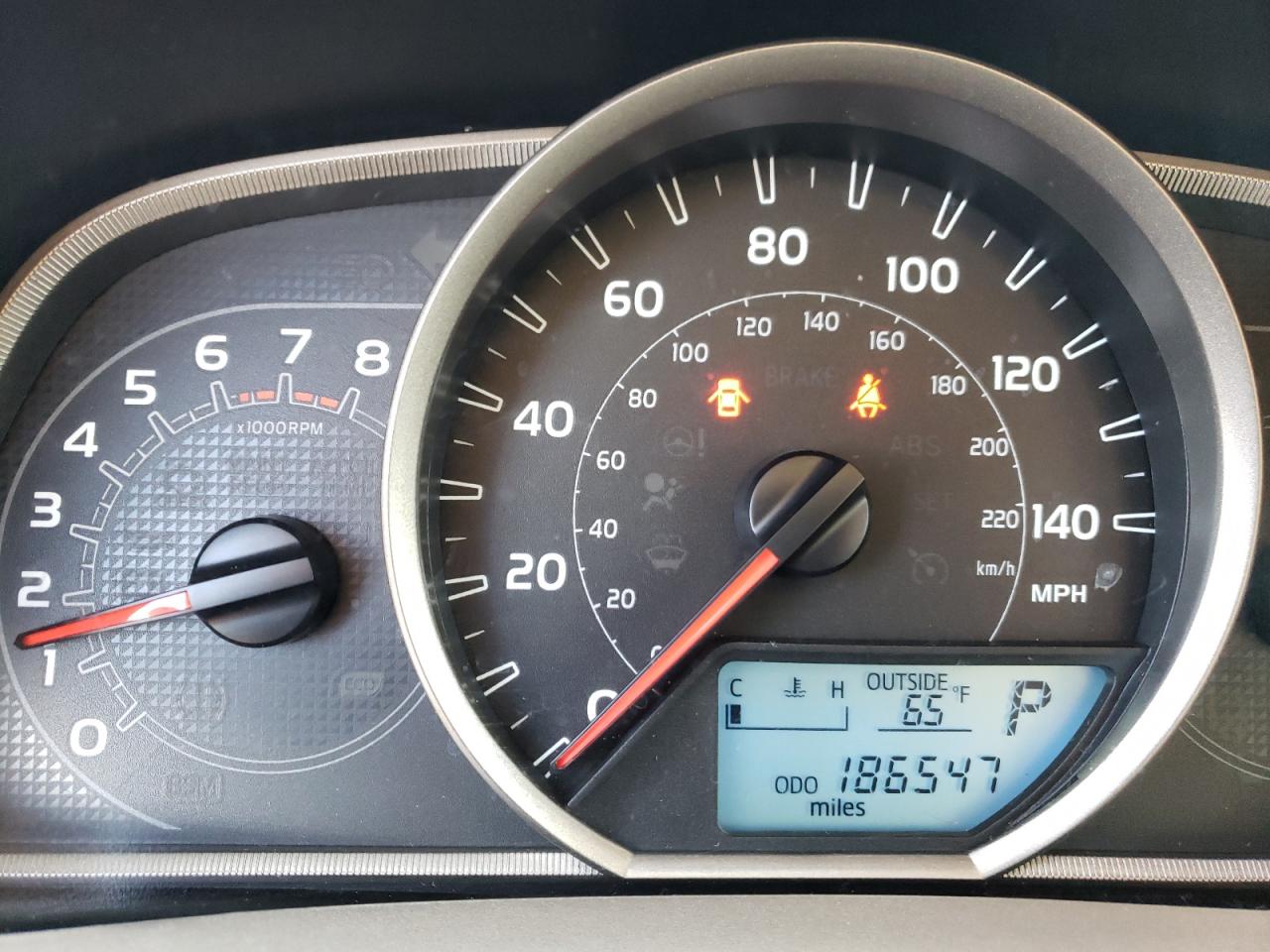 Photo 8 from auction – 2014 TOYOTA RAV4 LE with VIN 2T3ZFREV4EW100149