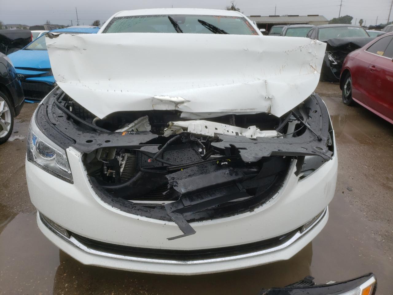 Photo 9 from auction – 2016 BUICK LACROSSE with VIN 1G4GB5G3XGF174523