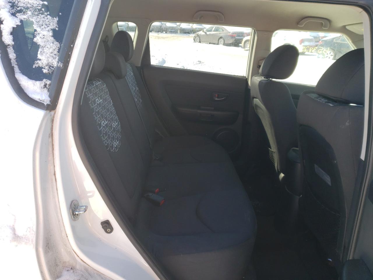 Photo 6 from auction – 2011 KIA SOUL with VIN KNDJT2A29B7715425