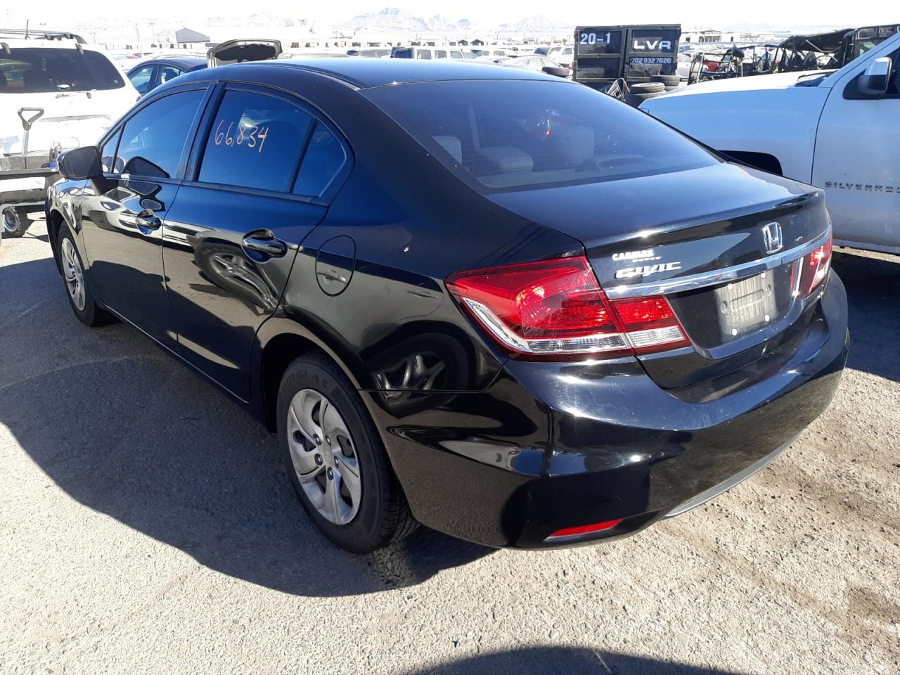 Photo 3 from auction – 2015 HONDA CIVIC LX with VIN 19XFB2F56FE705081