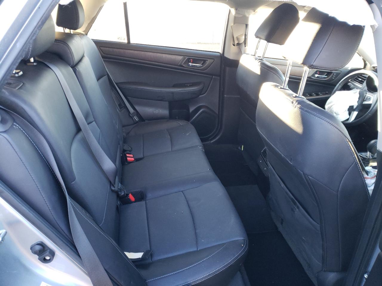 Photo 6 from auction – 2017 SUBARU OUTBACK 3. with VIN 4S4BSENC6H3363766