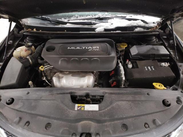 Photo 7 from auction – 2015 CHRYSLER 200 LIMITE with VIN 1C3CCCABXFN714417