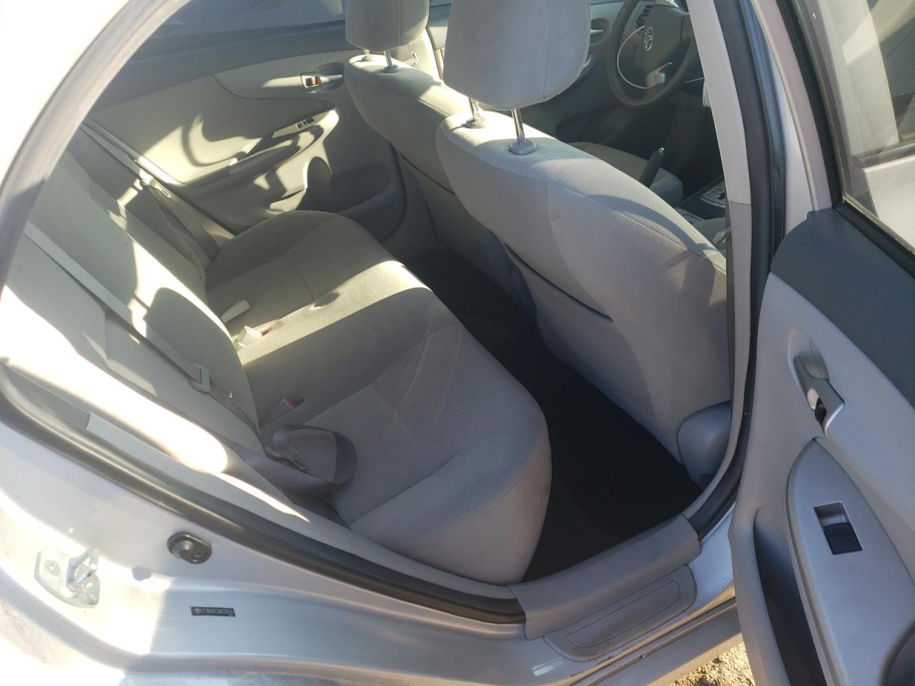 Photo 6 from auction – 2010 TOYOTA COROLLA BA with VIN 2T1BU4EE2AC228341