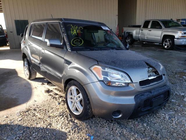 KIA SOUL + 2010 with VIN KNDJT2A22A7140258 - Photo from auction