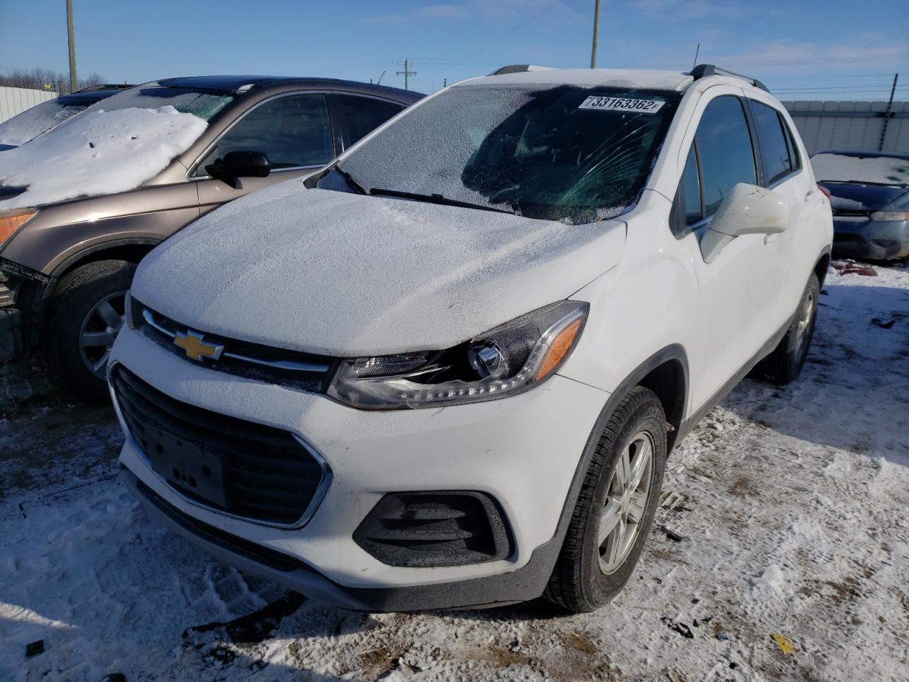 Photo 2 from auction – 2017 CHEVROLET TRAX 1LT with VIN 3GNCJPSB8HL140918