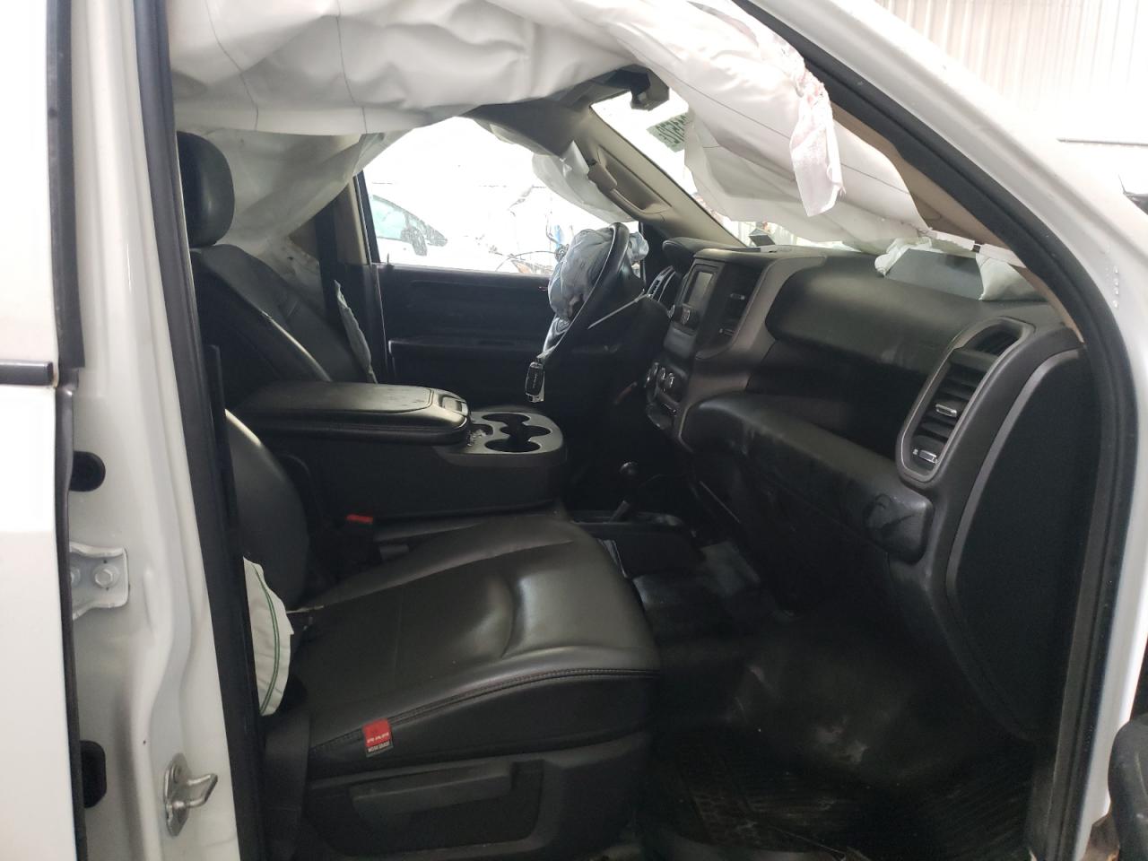 Photo 5 from auction – 2019 RAM 2500 TRADE with VIN 3C6UR5CJ2KG518593