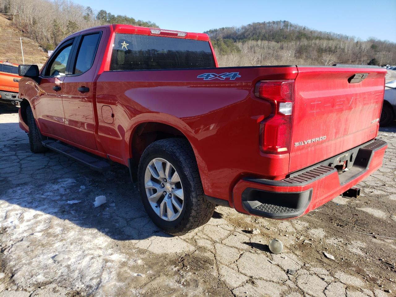 Photo 3 from auction – 2020 CHEVROLET SILVERADO with VIN 1GCRYBEH8LZ270359