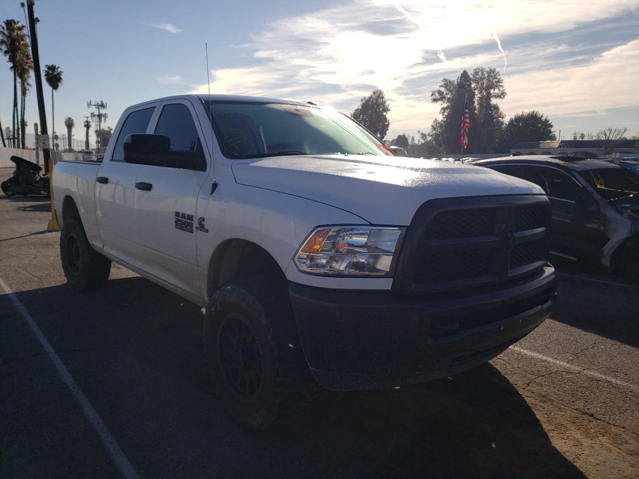RAM 2500 ST 2017 z numerem VIN 3C6UR5CL9HG756841 - Zdjęcie z aukcji