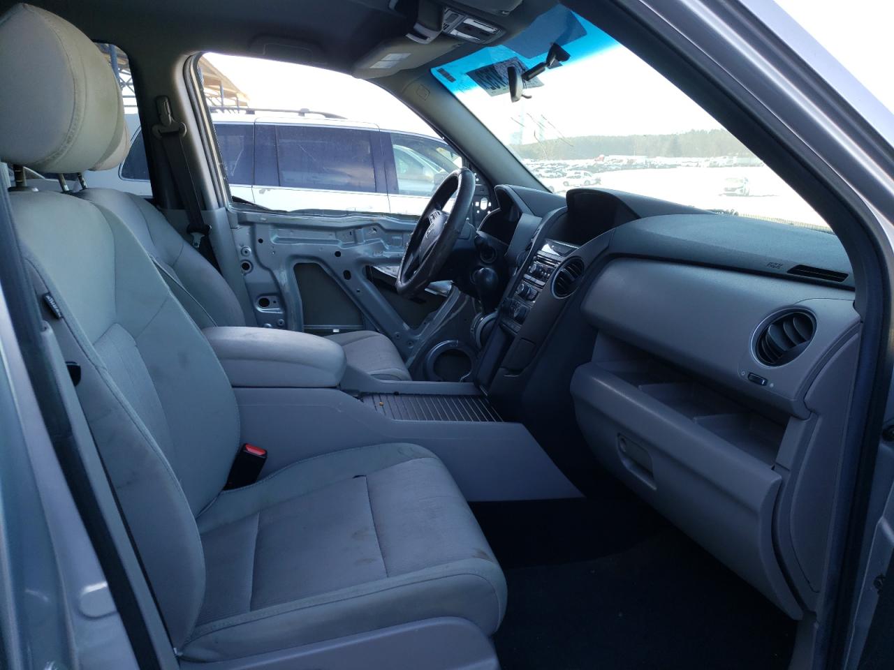 Photo 5 from auction – 2013 HONDA PILOT EX with VIN 5FNYF3H41DB015690