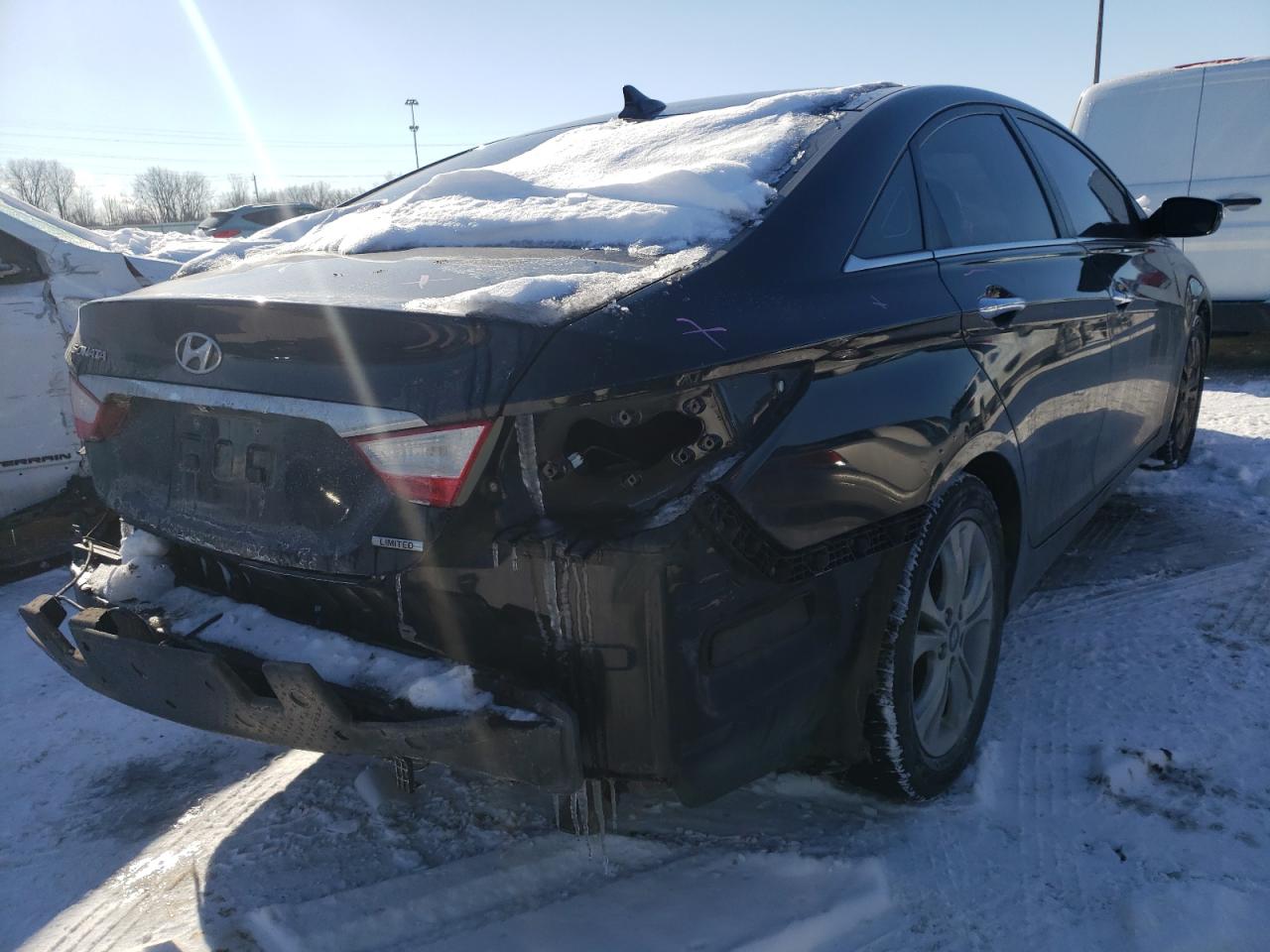 Photo 4 from auction – 2011 HYUNDAI SONATA SE with VIN 5NPEC4AC3BH132253