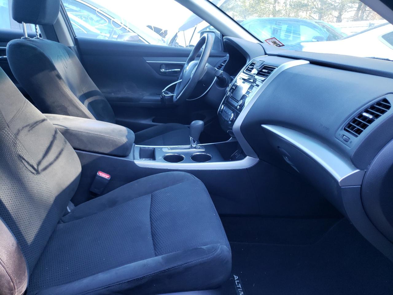 Photo 5 from auction – 2015 NISSAN ALTIMA 2.5 with VIN 1N4AL3AP3FC187983
