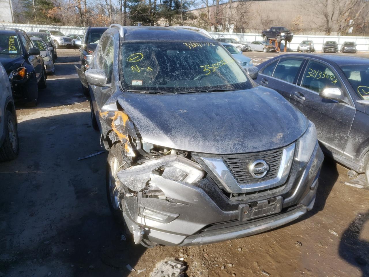 NISSAN ROGUE S 2017 with VIN KNMAT2MV7HP549758 - Photo from auction