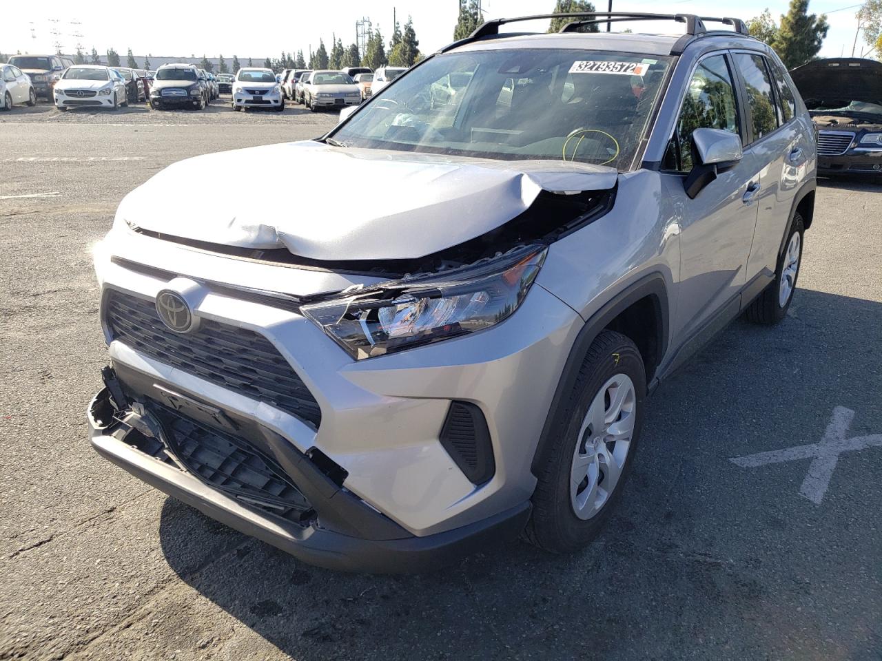 Photo 2 from auction – 2019 TOYOTA RAV4 LE with VIN JTMK1RFV7KD022621