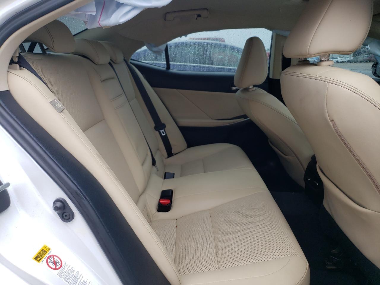 Photo 6 from auction – 2016 LEXUS IS 200T with VIN JTHBA1D20G5006352