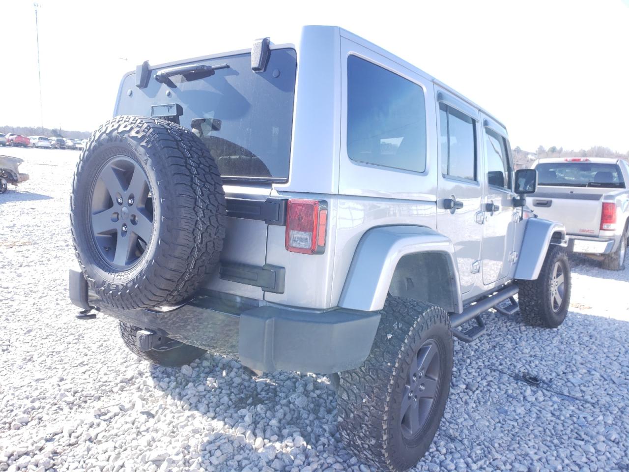 Photo 4 from auction – 2014 JEEP WRANGLER U with VIN 1C4BJWEG2EL214203