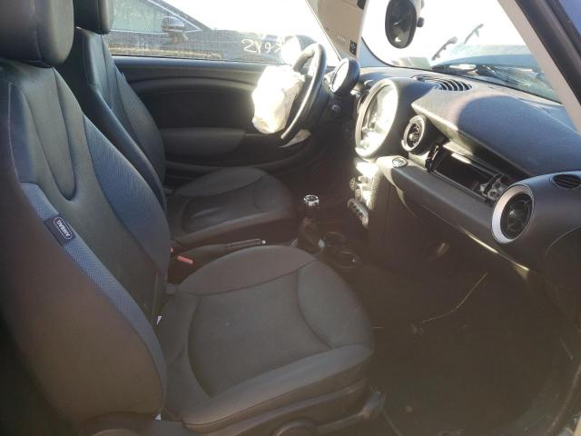 Photo 5 from auction – 2010 MINI COOPER CLU with VIN WMWML3C55ATX51271