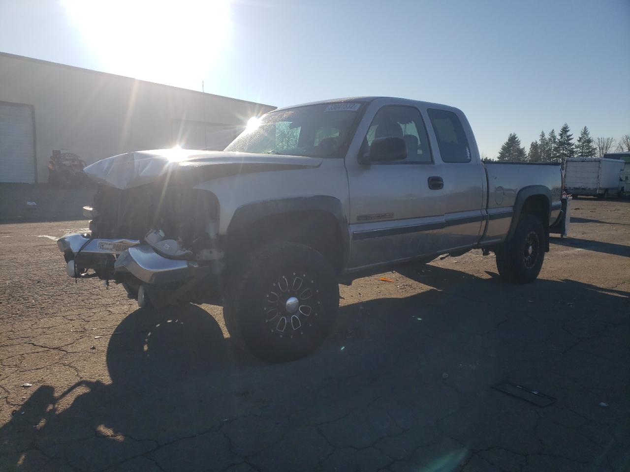 Photo 2 from auction – 2005 GMC SIERRA K25 with VIN 1GTHK29U15E126330