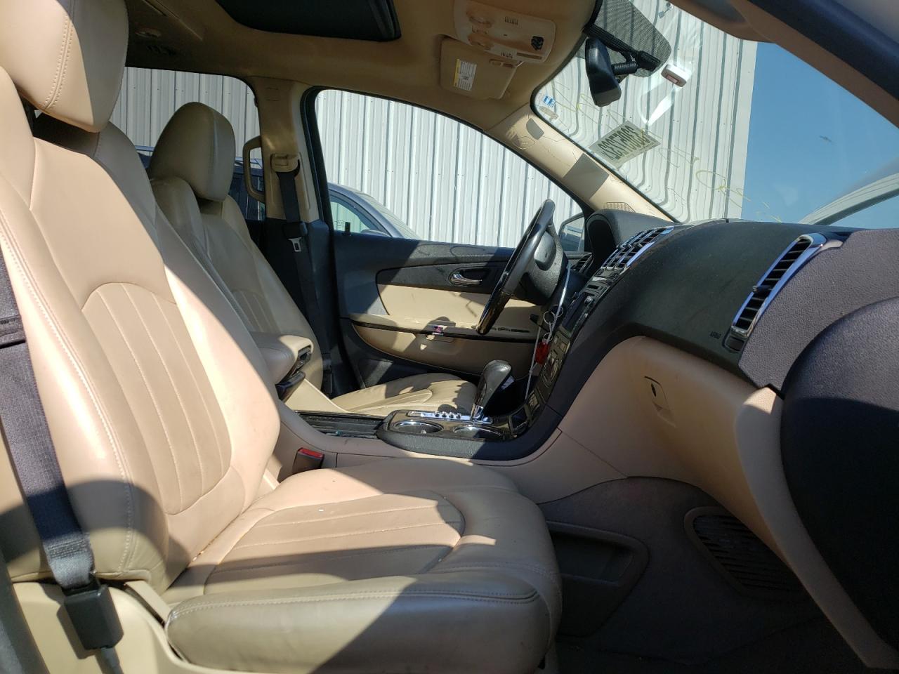 Photo 5 from auction – 2012 GMC ACADIA DEN with VIN 1GKKRTED0CJ385350