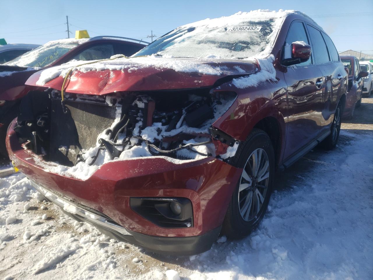 Photo 2 from auction – 2017 NISSAN PATHFINDER with VIN 5N1DR2MN9HC605696