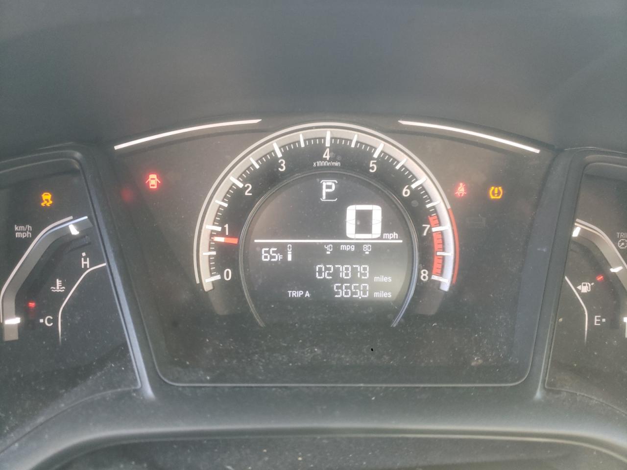 Photo 8 from auction – 2017 HONDA CIVIC LX with VIN 19XFC2F56HE080553