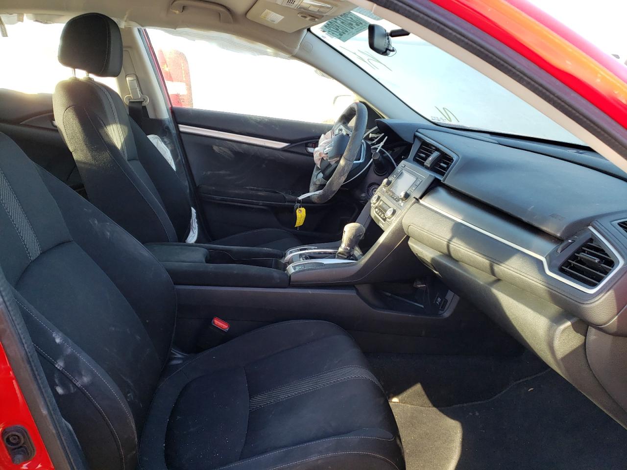 Photo 5 from auction – 2016 HONDA CIVIC LX with VIN 2HGFC2F58GH543264