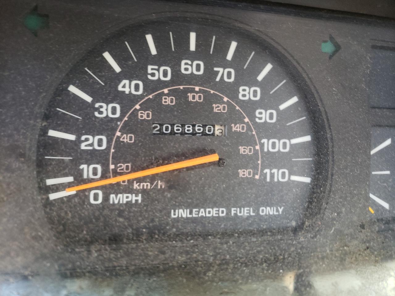 Photo 8 from auction – 1985 TOYOTA PICKUP RN6 with VIN JT4RN65D9F5081034