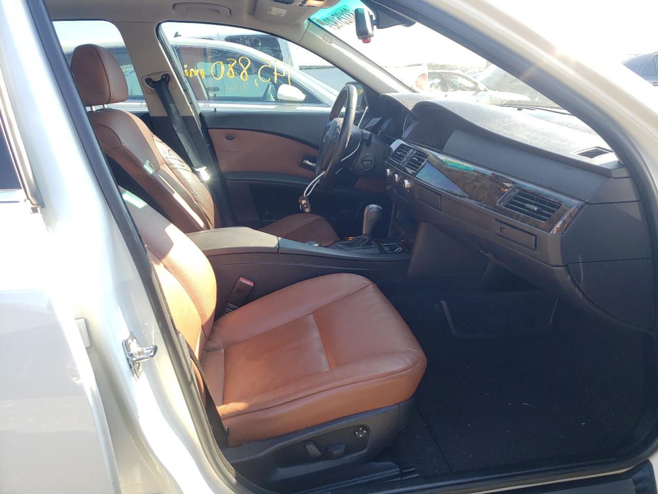 Photo 5 from auction – 2006 BMW 530 I with VIN WBANE73586CM40446