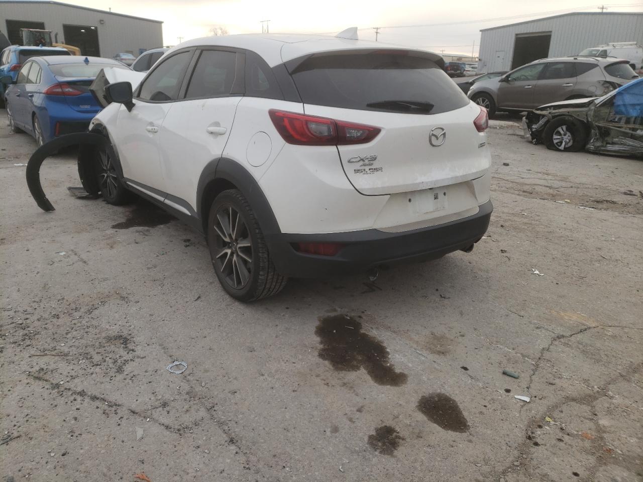 Photo 3 from auction – 2016 MAZDA CX-3 GRAND with VIN JM1DKBD75G0111992