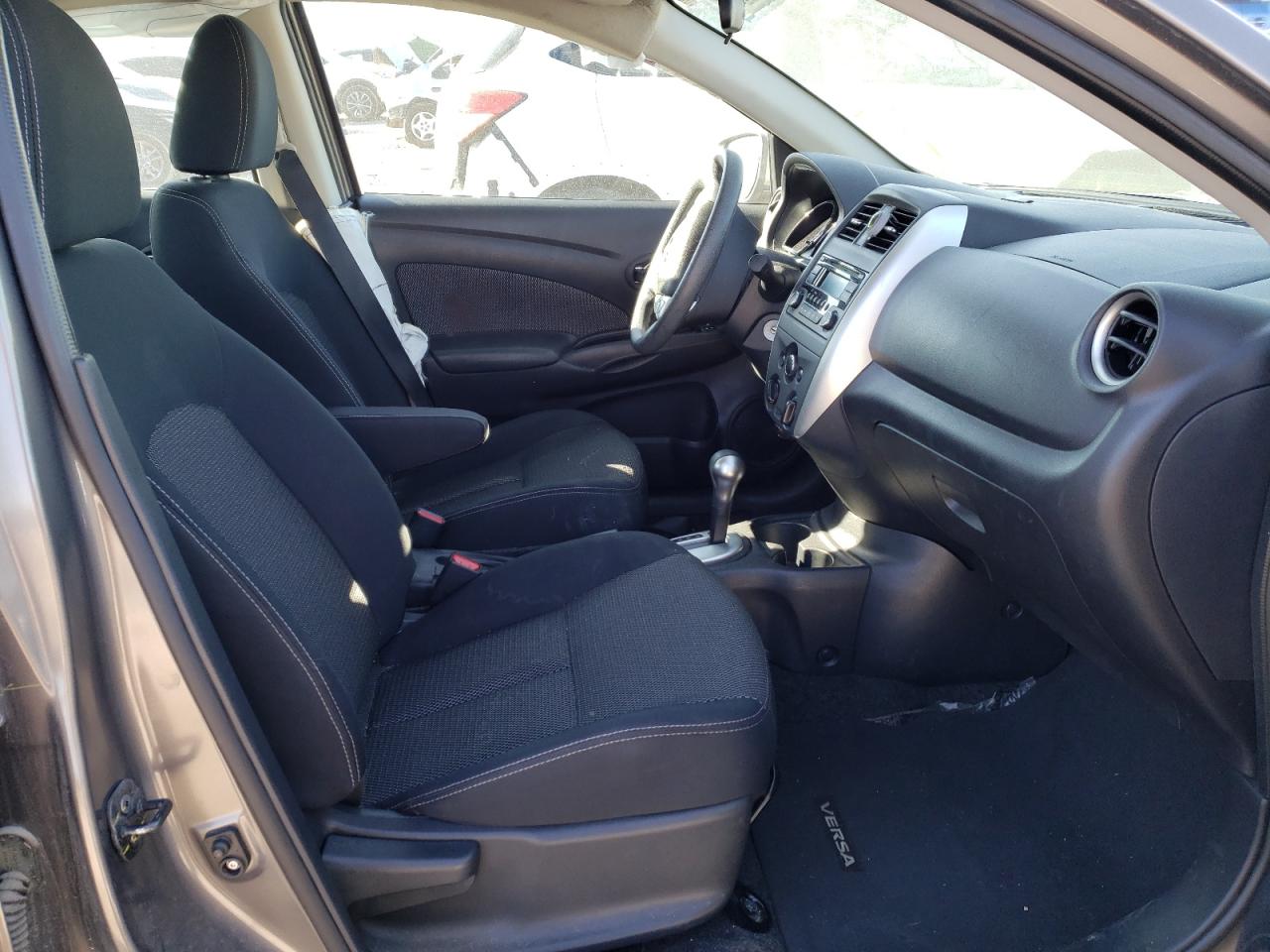 Photo 5 from auction – 2016 NISSAN VERSA S with VIN 3N1CN7AP7GL885543