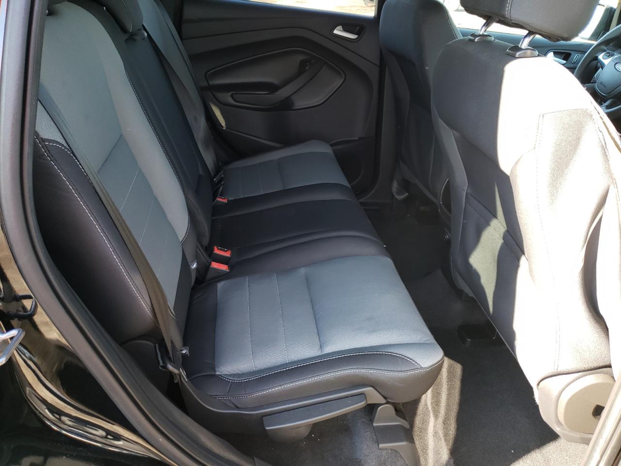 Photo 6 from auction – 2016 FORD ESCAPE SE with VIN 1FMCU0G71GUA61554