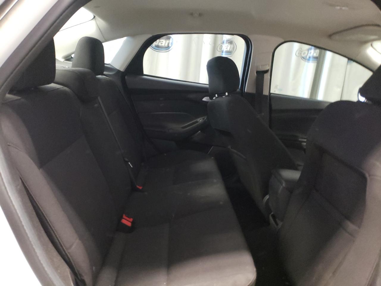 Photo 6 from auction – 2017 FORD FOCUS SE with VIN 1FADP3F21HL313288