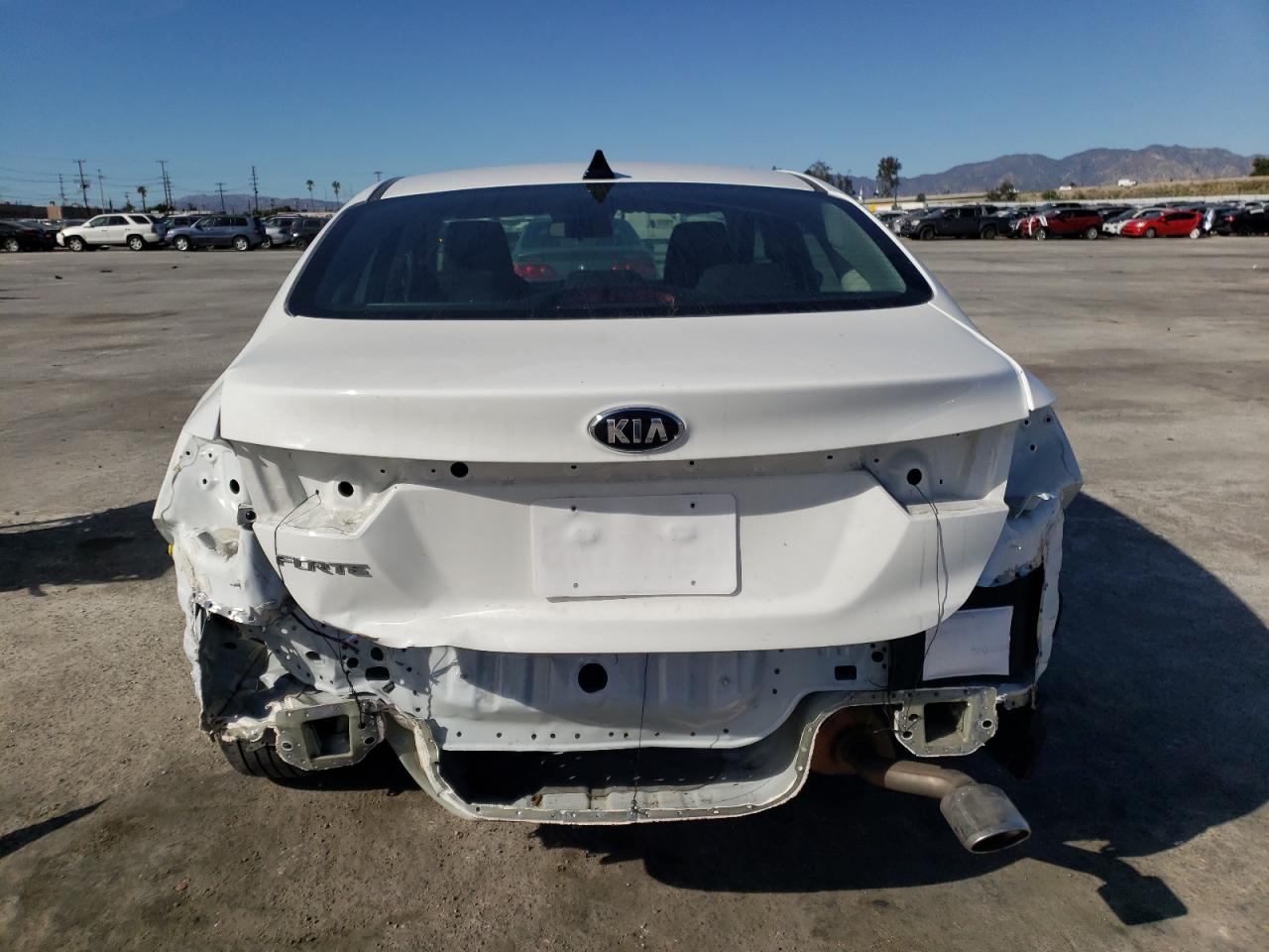 Photo 9 from auction – 2019 KIA FORTE FE with VIN 3KPF24AD9KE082740