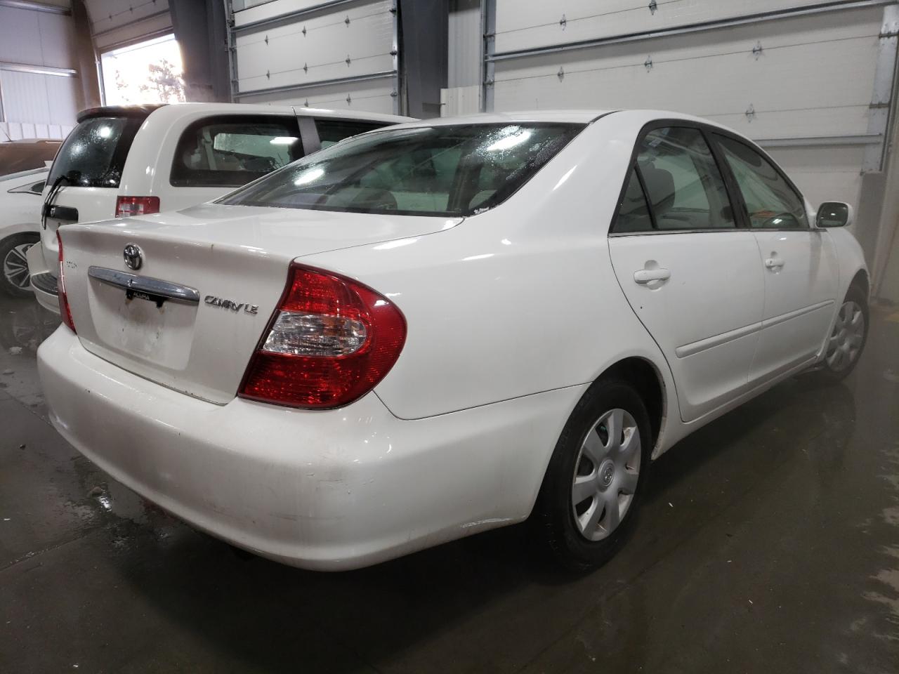 Photo 4 from auction – 2002 TOYOTA CAMRY LE with VIN 4T1BE32K82U086174