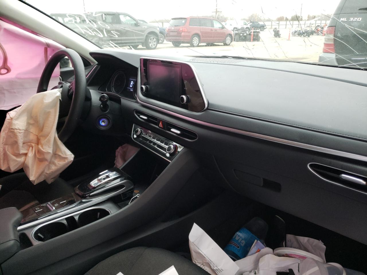 Photo 9 from auction – 2021 HYUNDAI SONATA SE with VIN 5NPEG4JAXMH079797
