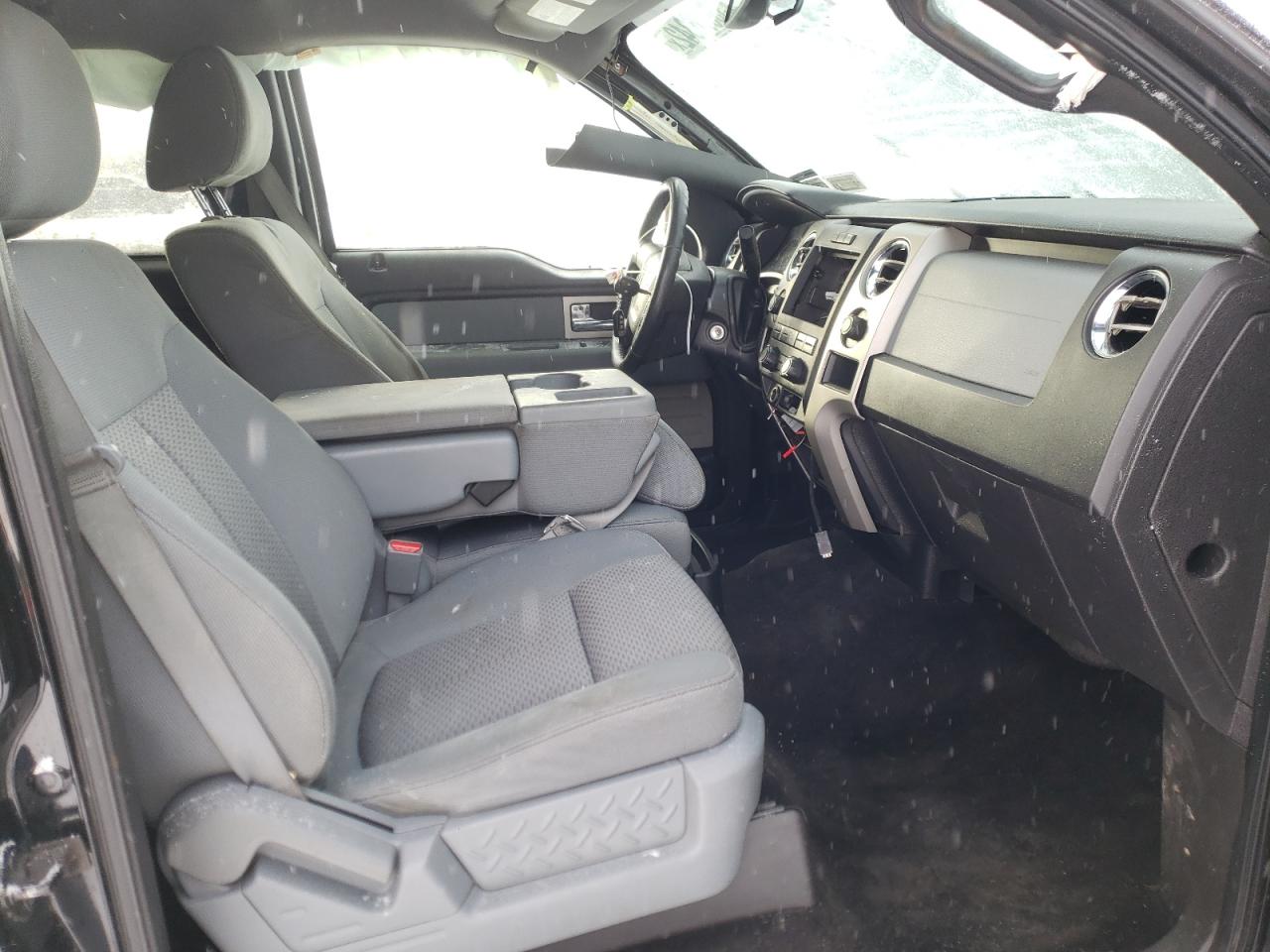 Photo 5 from auction – 2011 FORD F150 SUPER with VIN 1FTFW1ET9BFC96931