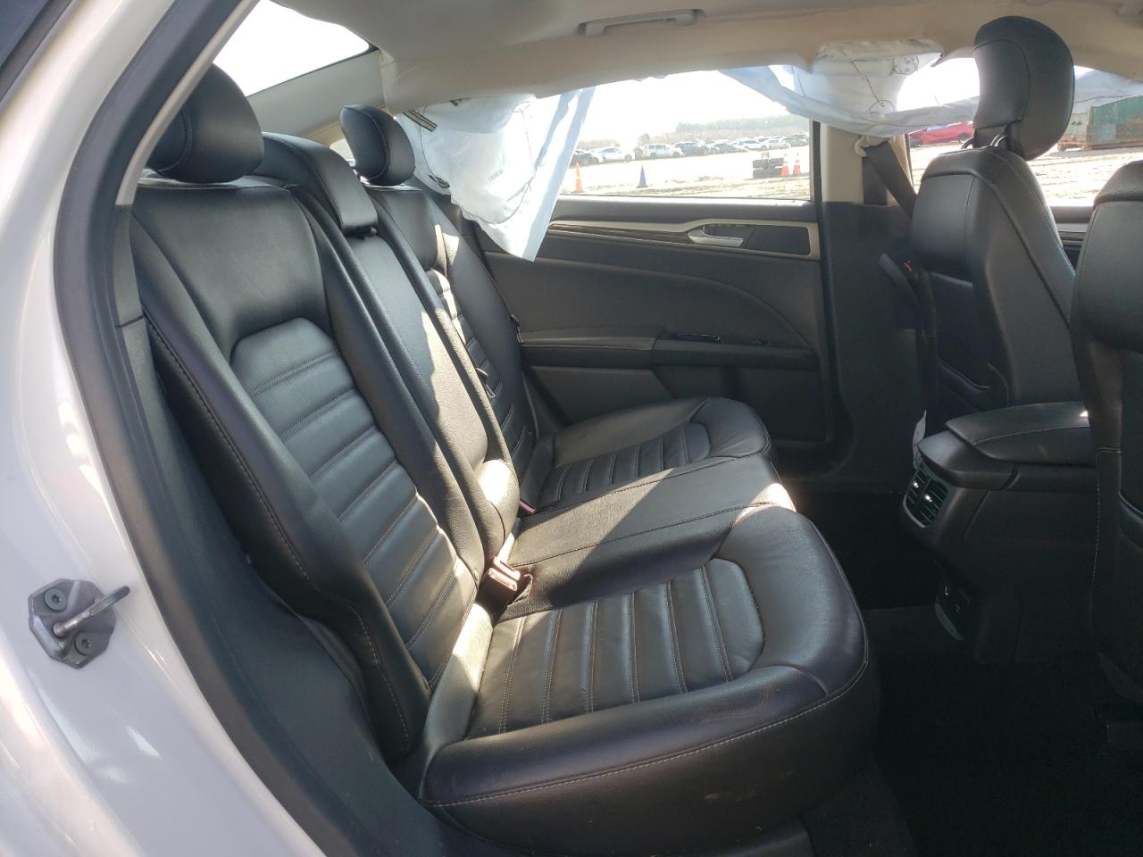 Photo 6 from auction – 2013 FORD FUSION SE with VIN 3FA6P0HR7DR169193