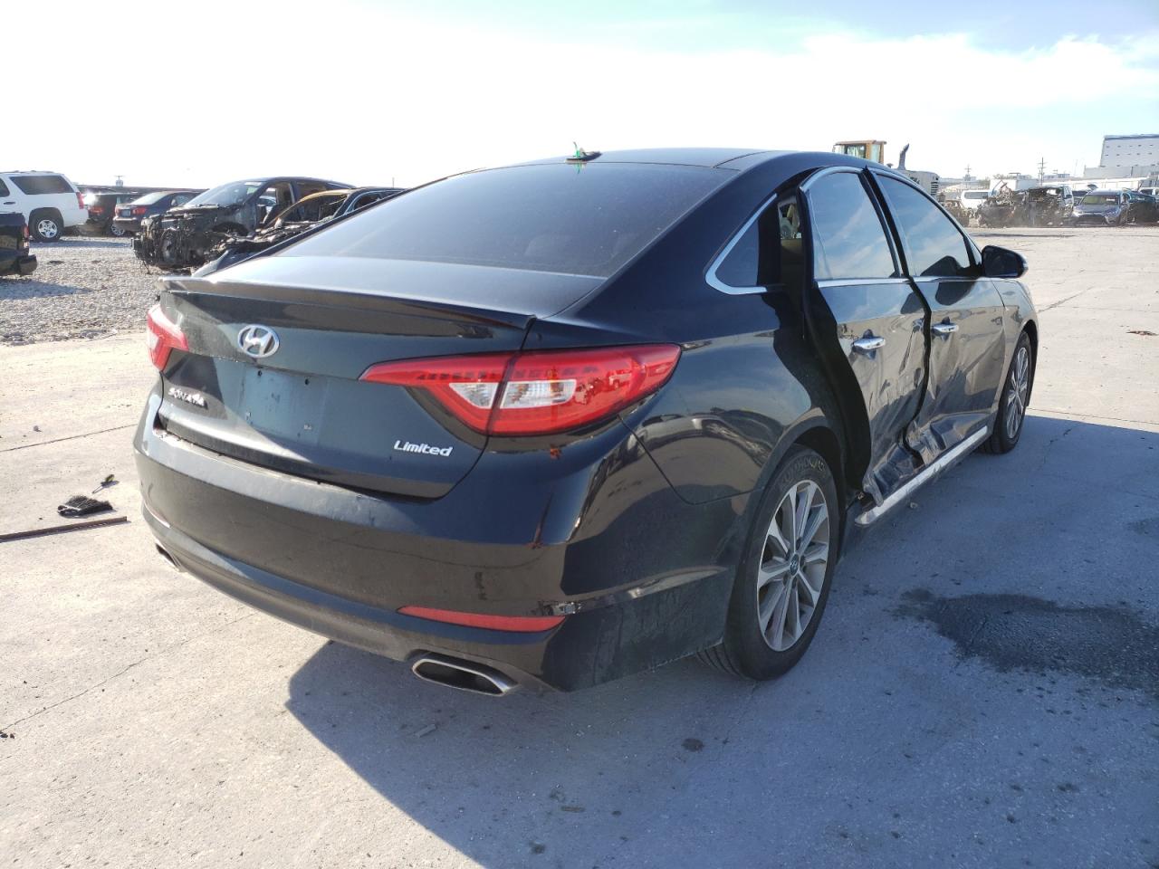 Photo 4 from auction – 2016 HYUNDAI SONATA SPO with VIN 5NPE34AF9GH315366