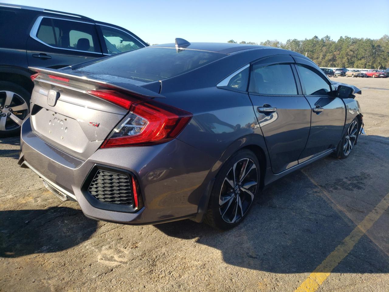 Photo 4 from auction – 2017 HONDA CIVIC SI with VIN 2HGFC1E53HH701300
