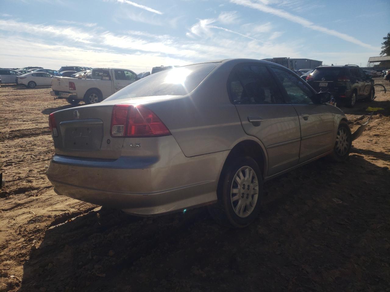 Photo 4 from auction – 2005 HONDA CIVIC LX with VIN 2HGES16535H525941