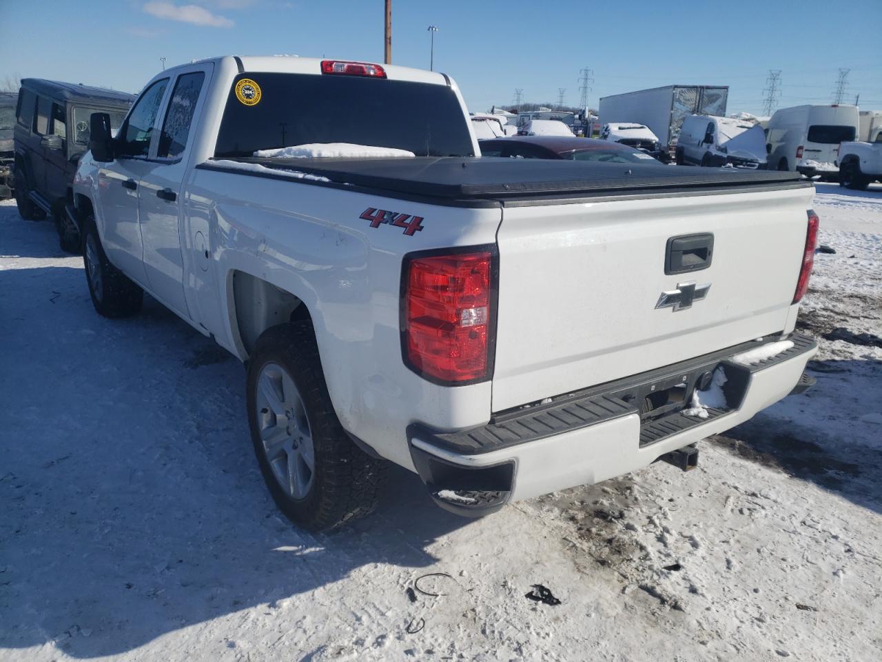 Photo 3 from auction – 2018 CHEVROLET SILVERADO with VIN 1GCVKPEC8JZ299116