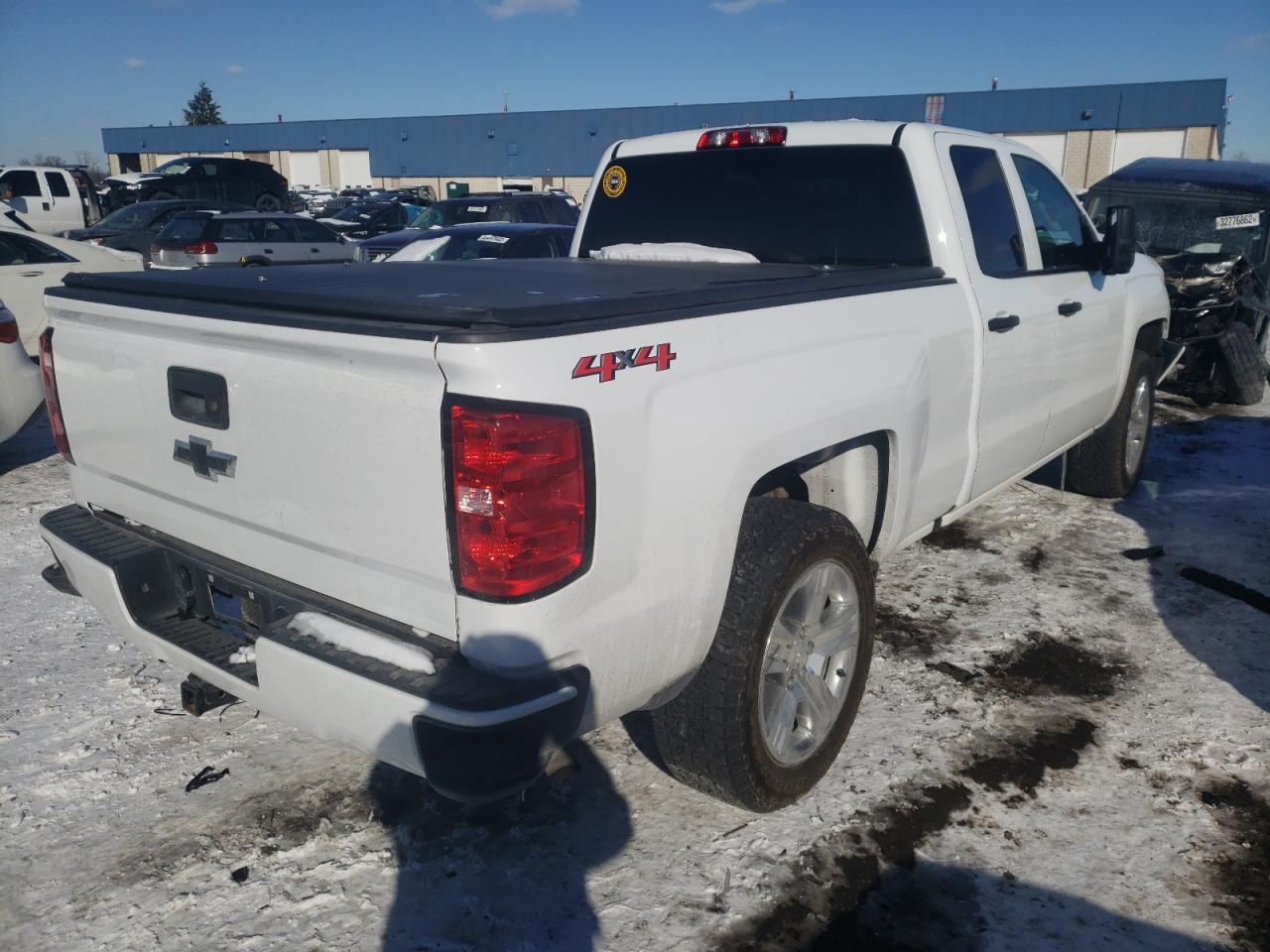 Photo 4 from auction – 2018 CHEVROLET SILVERADO with VIN 1GCVKPEC8JZ299116