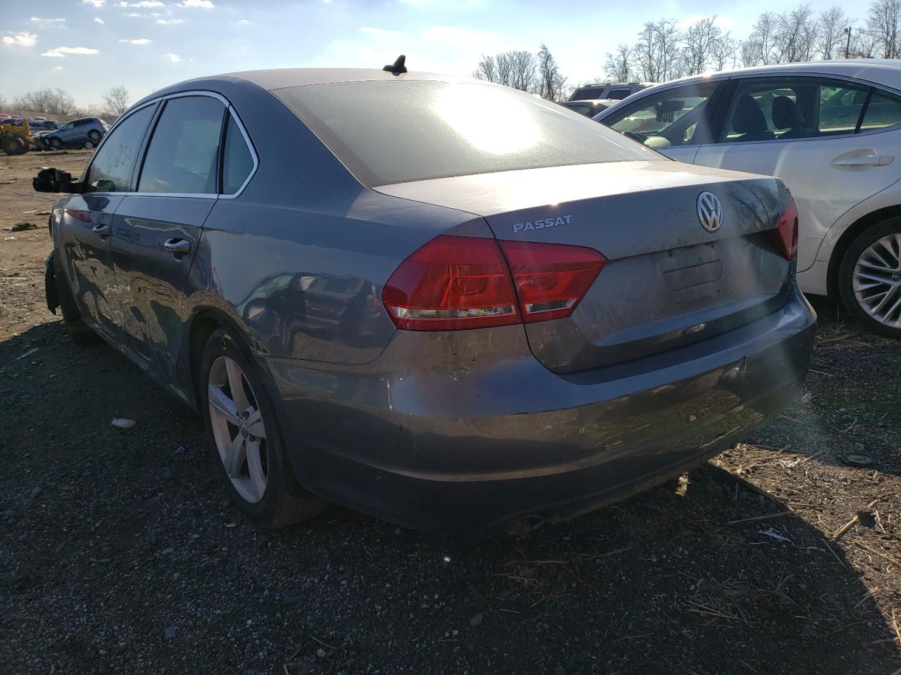 Photo 3 from auction – 2014 VOLKSWAGEN PASSAT SE with VIN 1VWBP7A35EC006885