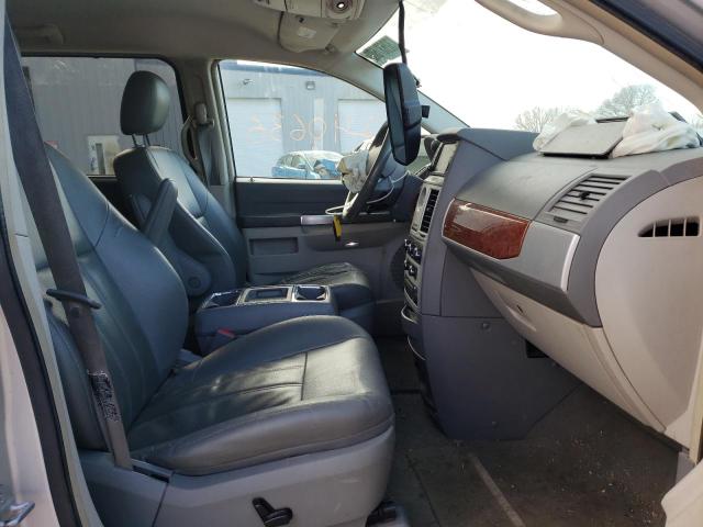 Photo 5 from auction – 2008 CHRYSLER TOWN & COU with VIN 2A8HR54P68R817044