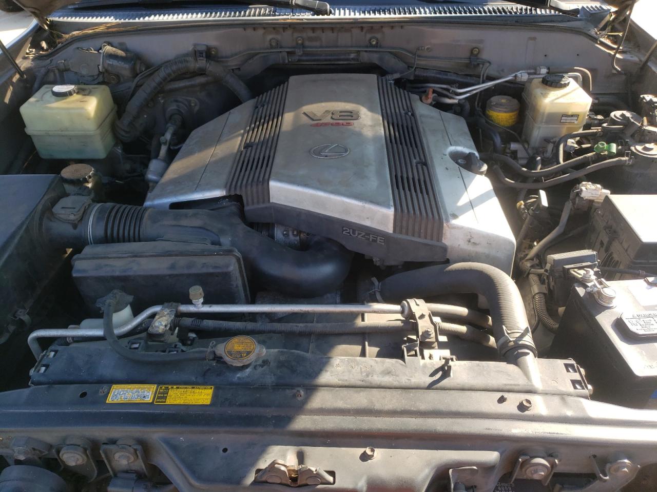 Photo 11 from auction – 2000 LEXUS LX 470 with VIN JT6HT00W7Y0099689