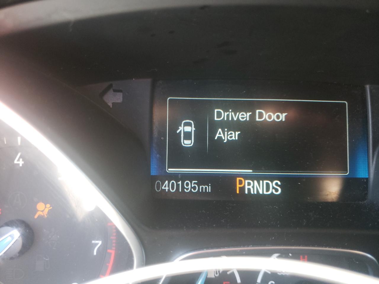 Photo 8 from auction – 2018 FORD FOCUS SE with VIN 1FADP3FE5JL259283